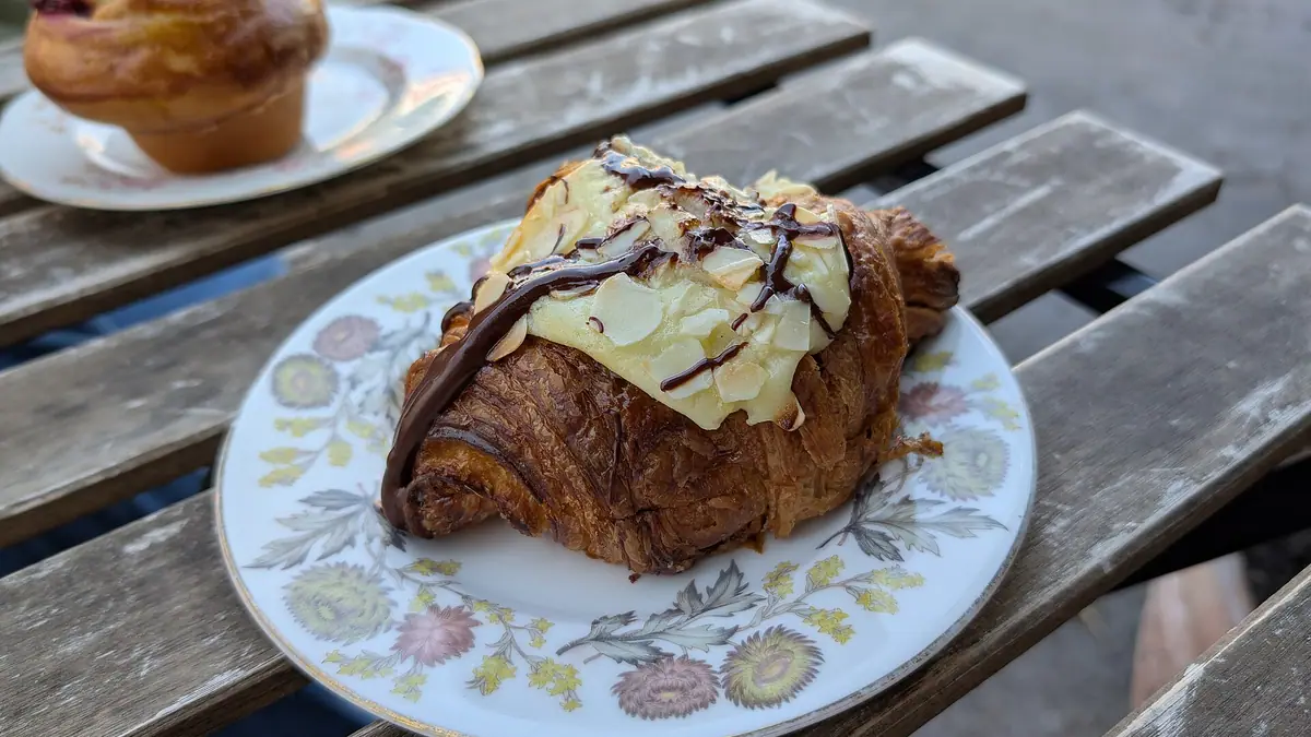 Aardvark Cakes – patisserie in Denton's Green, St Helens